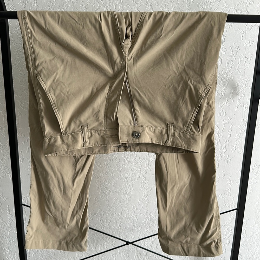 Men’s 30x32 water resistant Eddie Bauer tan pant